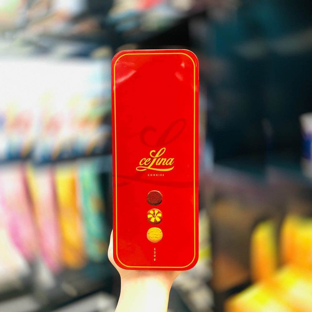 Bánh quy châu âu Celina 120g hộp sắt đỏ