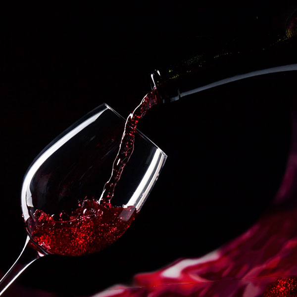 Hầu hết rượu vang được sản xuất để uống liền